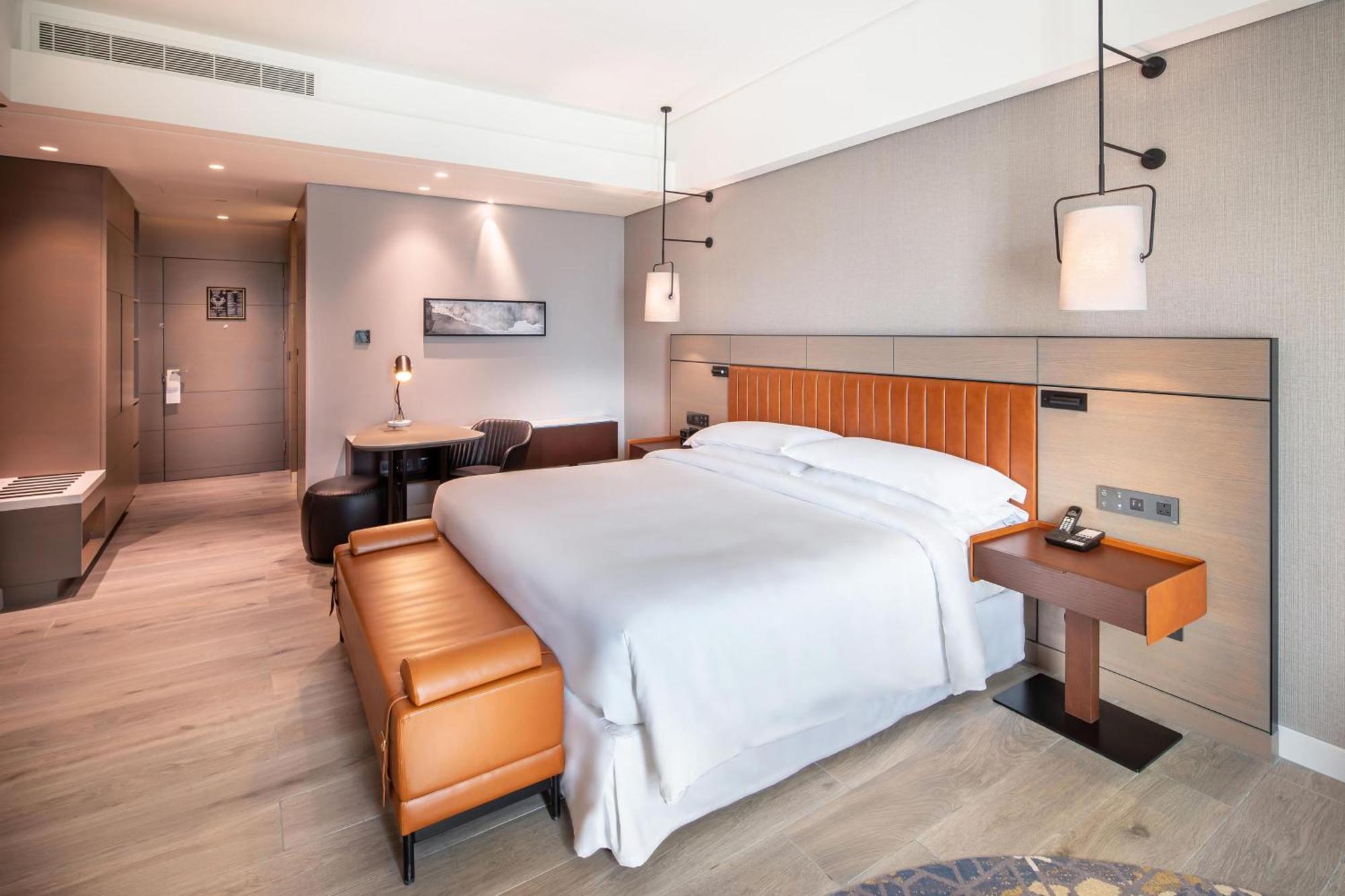 Hotel Sheraton - Saudi Brothers Commercial Company Branch Jeddah